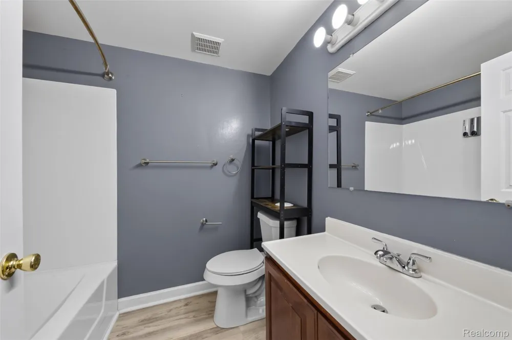 16515 Terrace Village Drive Taylor City, MI 48180
