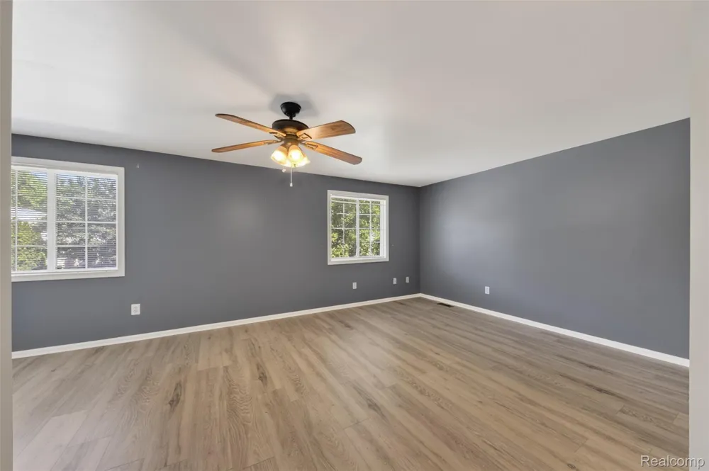16515 Terrace Village Drive Taylor City, MI 48180