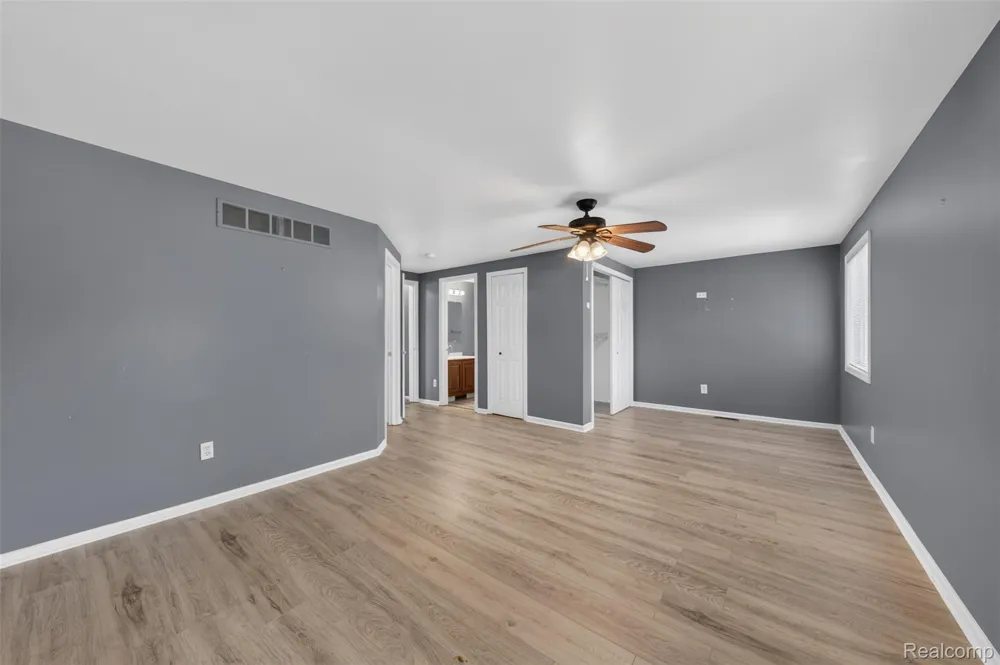 16515 Terrace Village Drive Taylor City, MI 48180