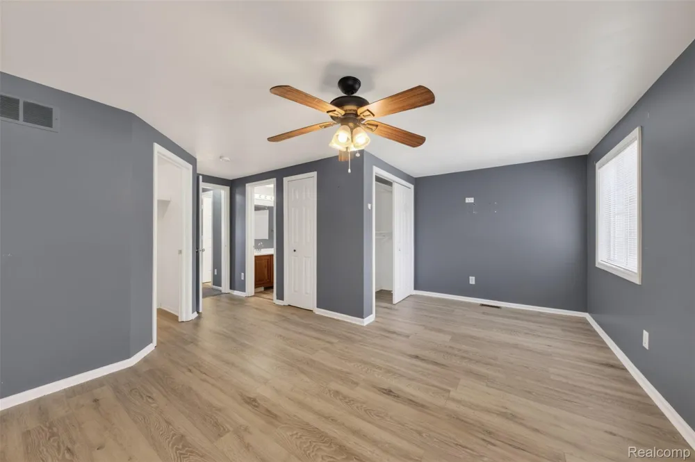 16515 Terrace Village Drive Taylor City, MI 48180