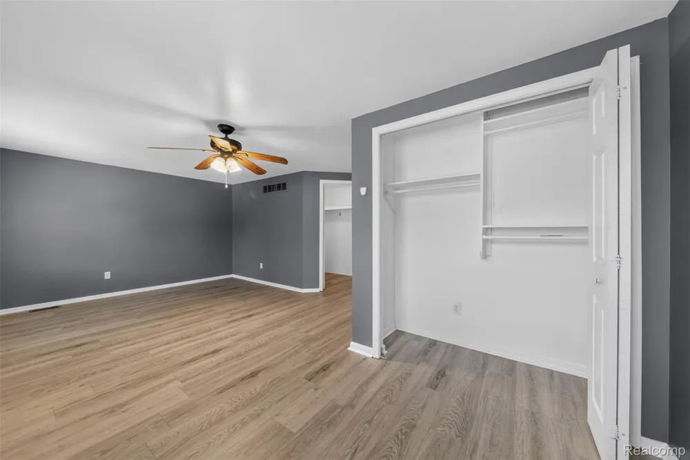 16515 Terrace Village Drive Taylor City, MI 48180