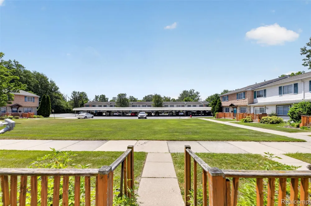 16515 Terrace Village Drive Taylor City, MI 48180