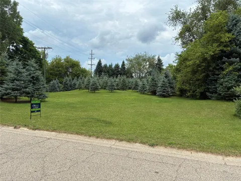 AMBER GLEN DRIVE