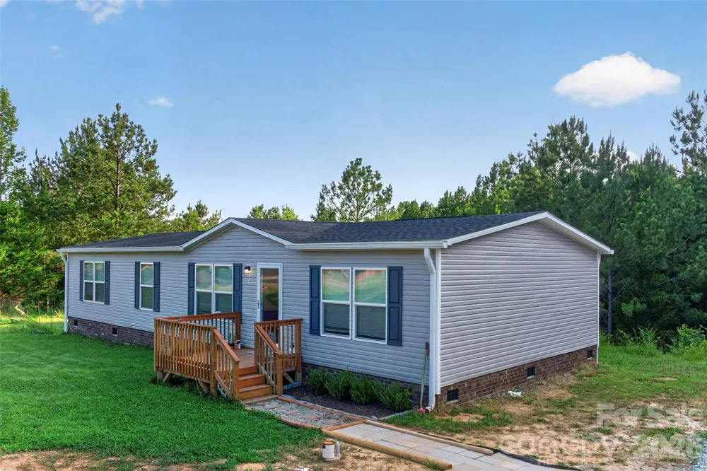 742 Sidney Cornwell Drive Catawba, SC 29704