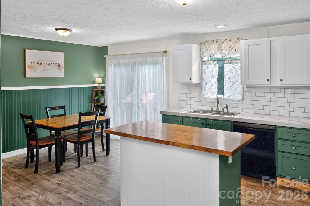 742 Sidney Cornwell Drive Catawba, SC 29704