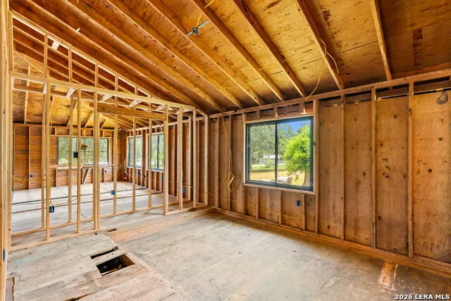 133 LAKE ST Mathis, TX 78368