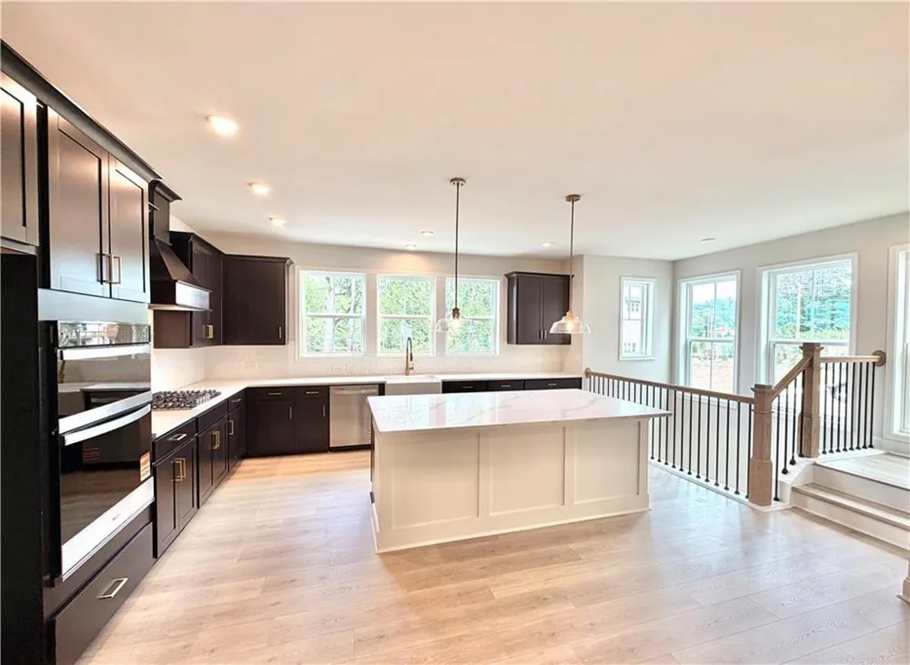 368 Sunset Hollow Street Sugar Hill, GA 30518