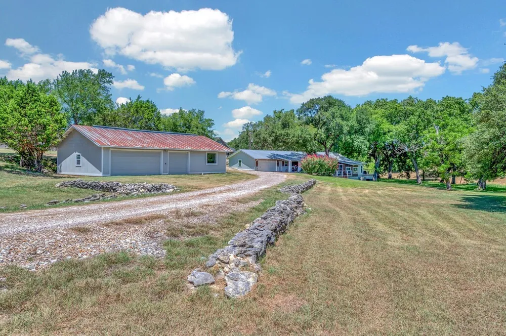 5819 FM 56 Clifton, TX 76634