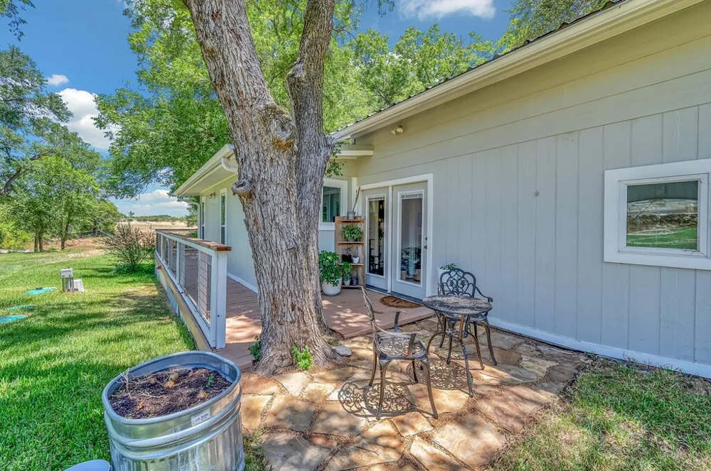 5819 FM 56 Clifton, TX 76634