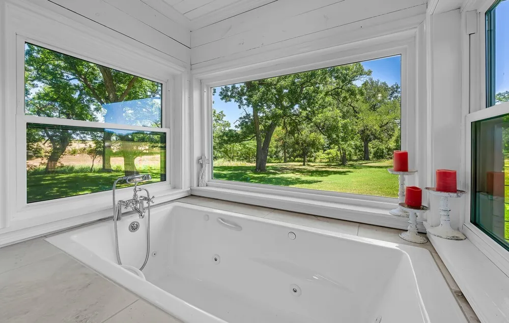 5819 FM 56 Clifton, TX 76634