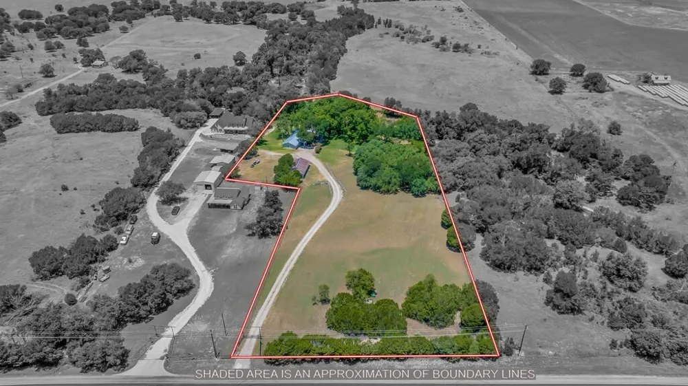 5819 FM 56 Clifton, TX 76634