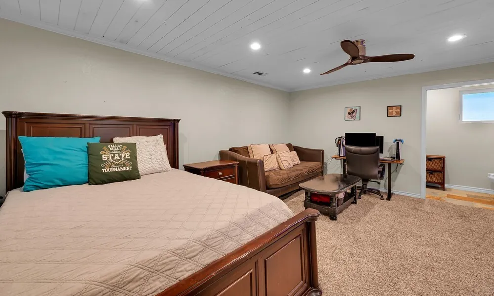 5819 FM 56 Clifton, TX 76634