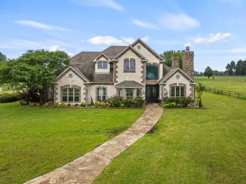 2320 W Highway 11