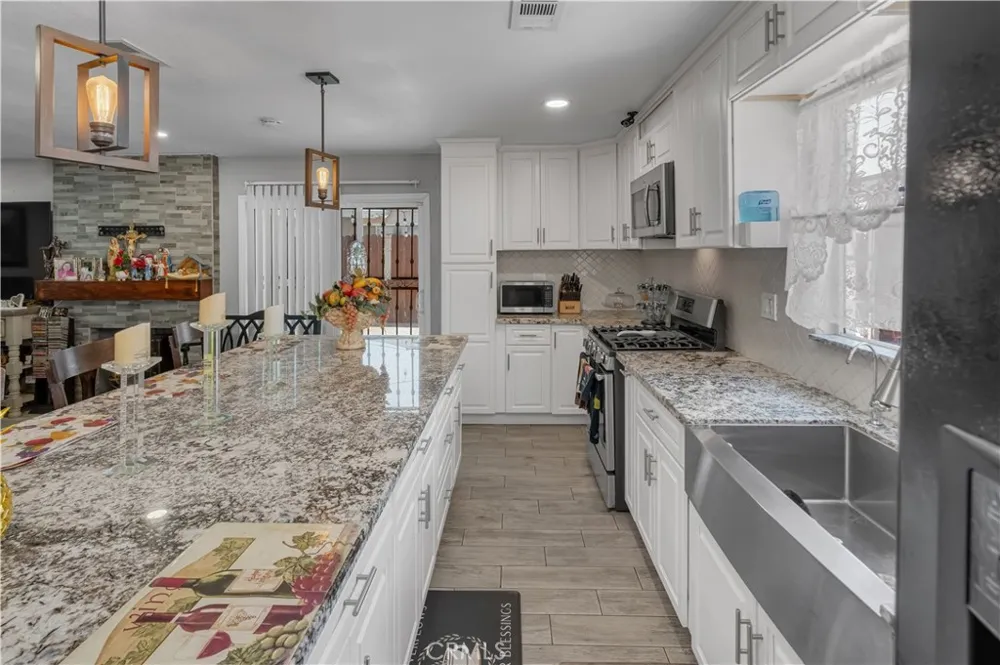 3559 Ferndale San Bernardino, CA 92404
