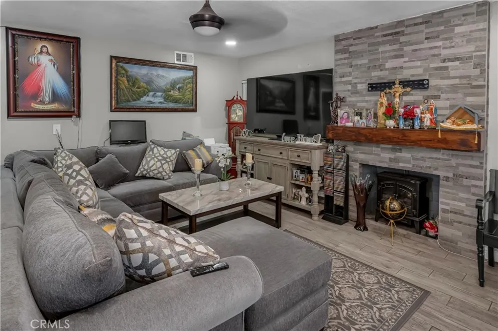 3559 Ferndale San Bernardino, CA 92404
