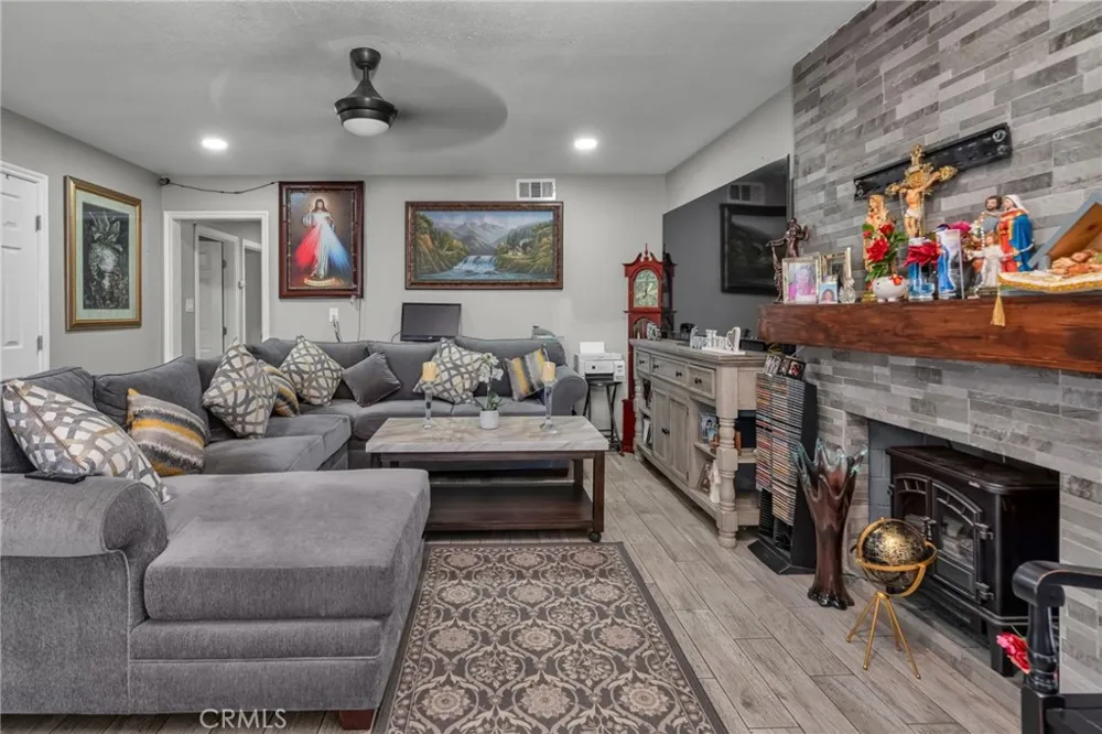 3559 Ferndale San Bernardino, CA 92404