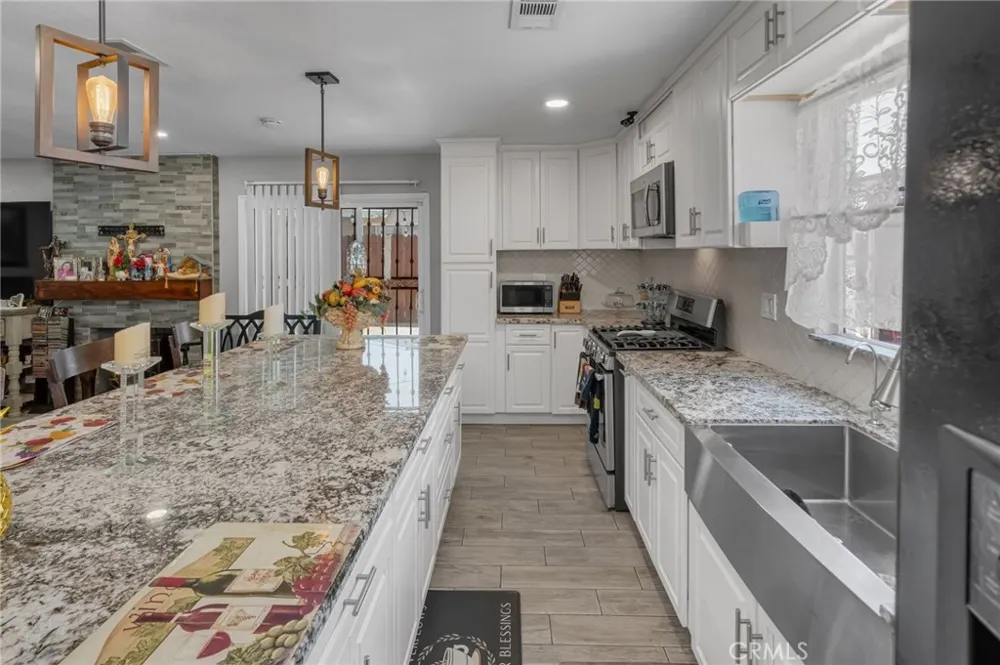 3559 Ferndale San Bernardino, CA 92404