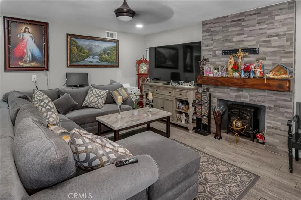 3559 Ferndale San Bernardino, CA 92404