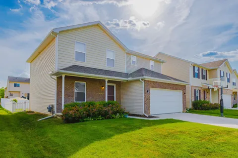 1643 Golfview Drive