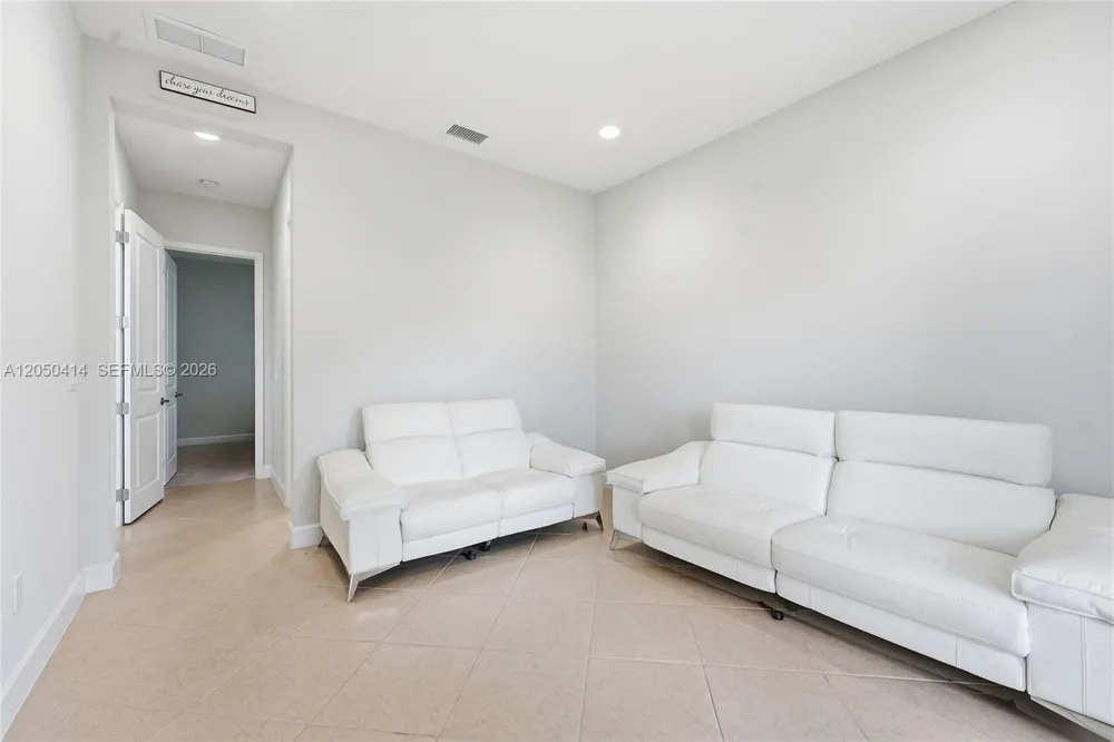 15239 Goldfinch Cir #15239 Westlake, FL 33470