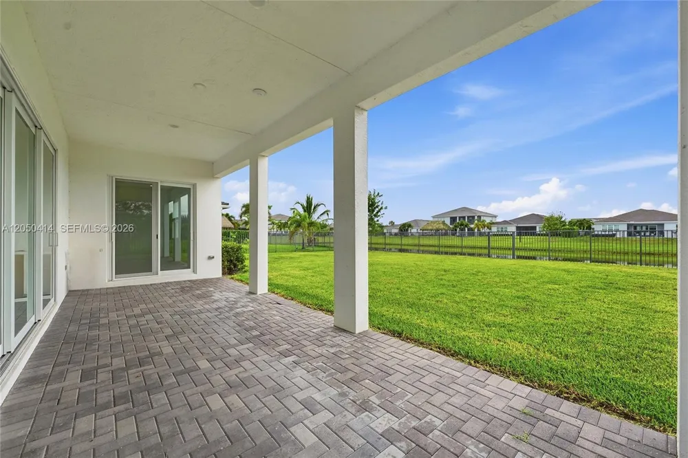 15239 Goldfinch Cir #15239 Westlake, FL 33470