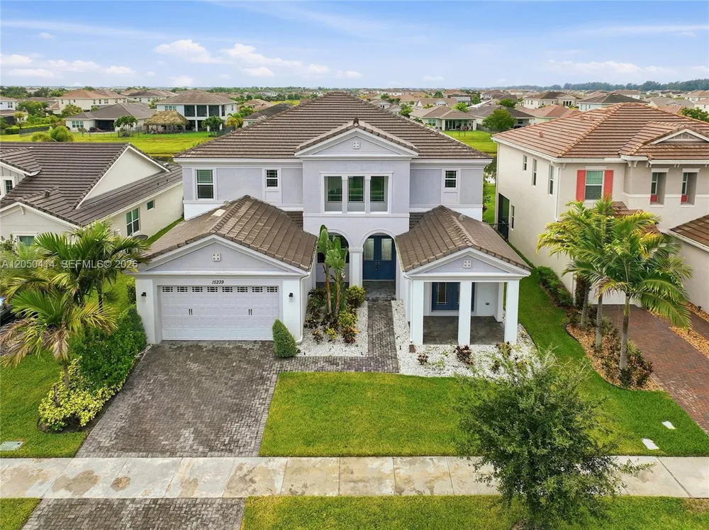 15239 Goldfinch Cir #15239 Westlake, FL 33470