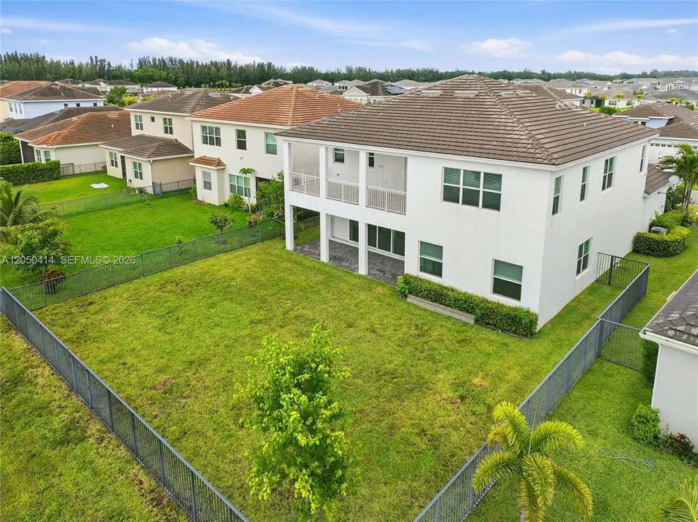 15239 Goldfinch Cir #15239 Westlake, FL 33470