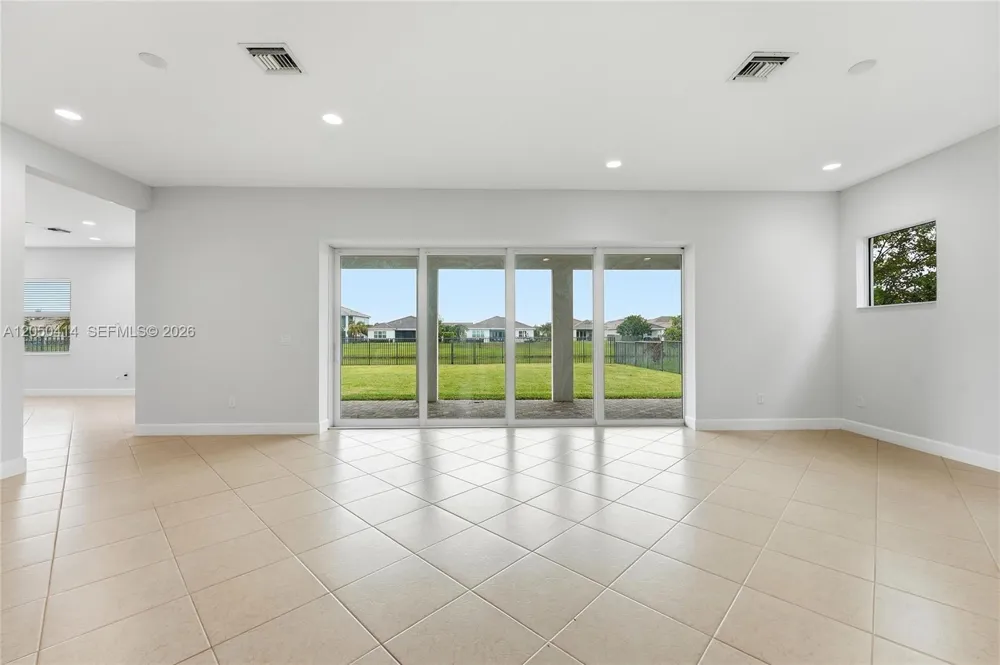 15239 Goldfinch Cir #15239 Westlake, FL 33470