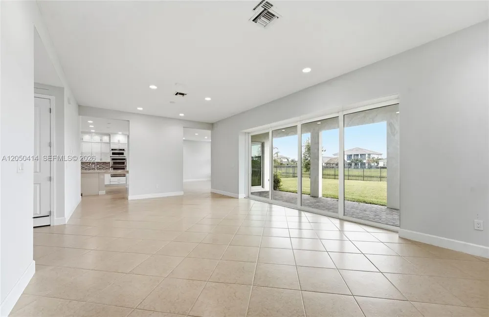 15239 Goldfinch Cir #15239 Westlake, FL 33470
