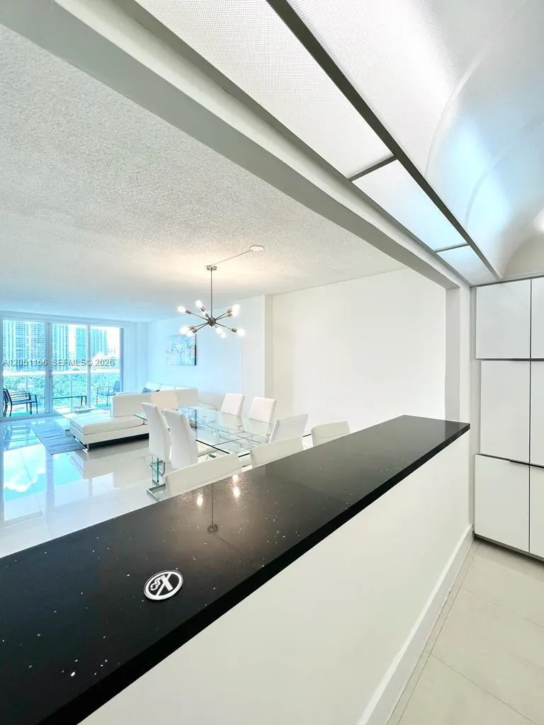 19370 Collins Ave #918 Sunny Isles Beach, FL 33160