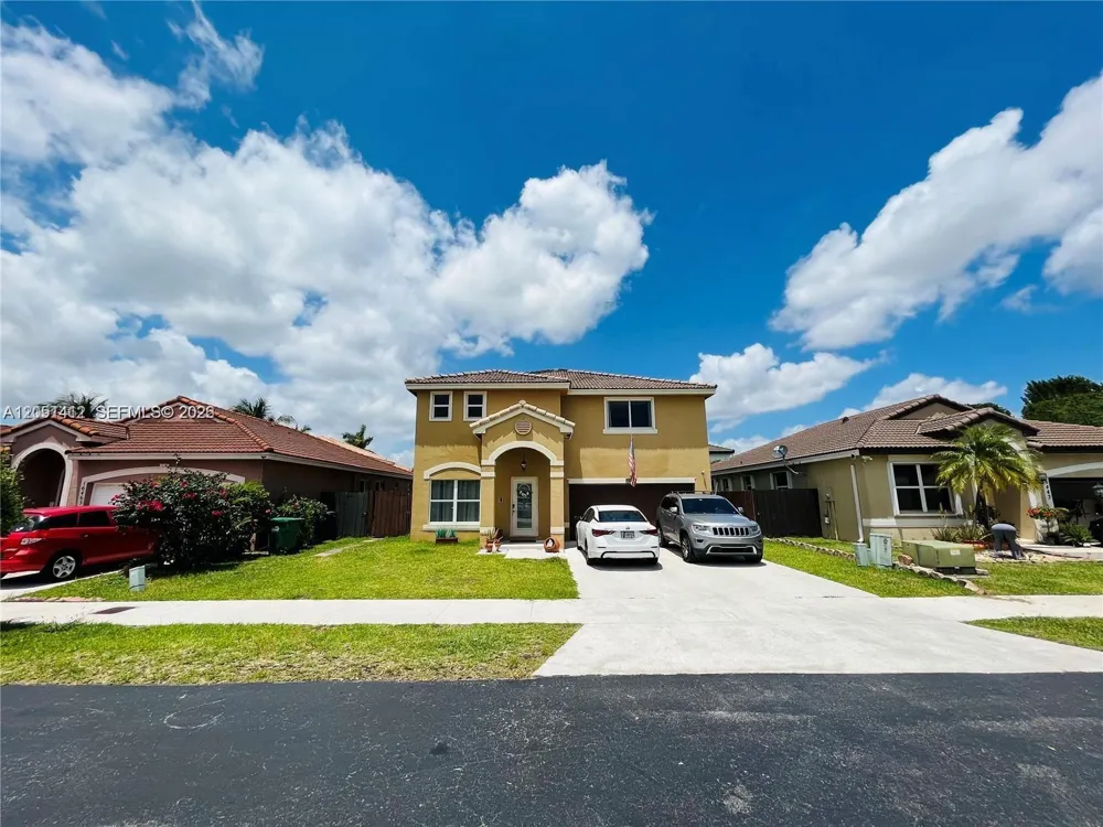 16453 SW 75th Ter Miami, FL 33193