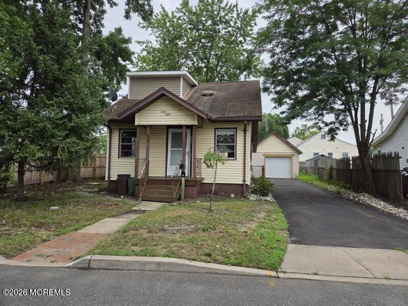 48 Leola Avenue Keansburg, NJ 07734