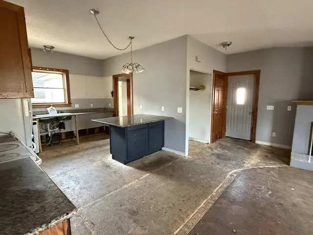 319 E Nelson Street Cadillac City, MI 49601