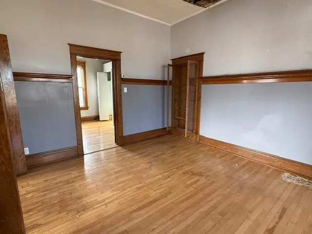 319 E Nelson Street Cadillac City, MI 49601