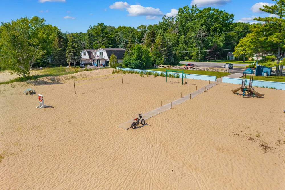 7398 Huntington Drive Oscoda Charter Township, MI 48750