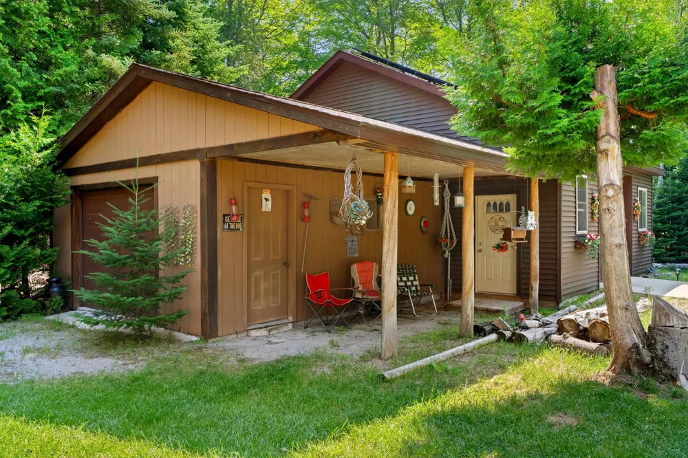 7398 Huntington Drive Oscoda Charter Township, MI 48750