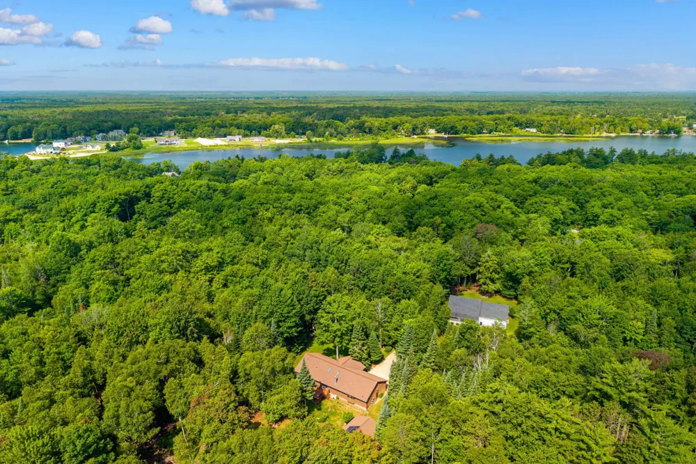 7398 Huntington Drive Oscoda Charter Township, MI 48750