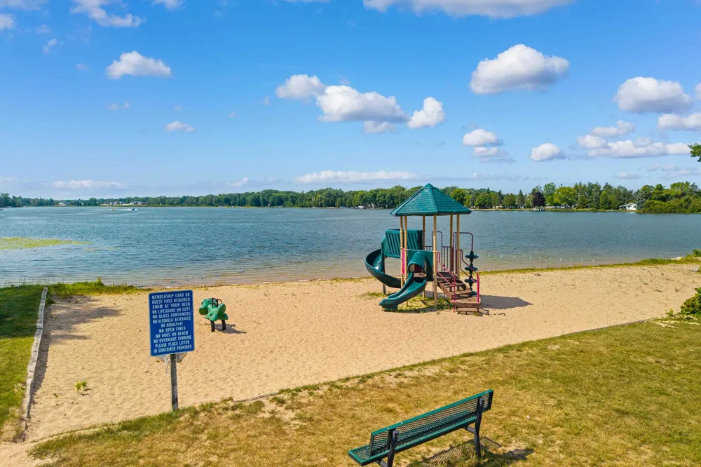 7398 Huntington Drive Oscoda Charter Township, MI 48750