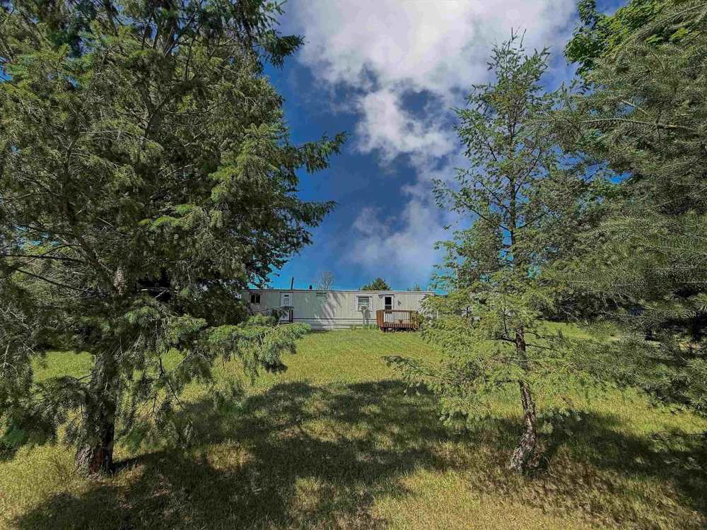 1395 E Duck Lake Road Green Lake Township, MI 49637