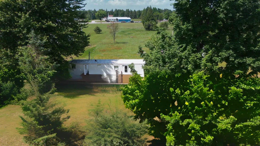 1395 E Duck Lake Road Green Lake Township, MI 49637
