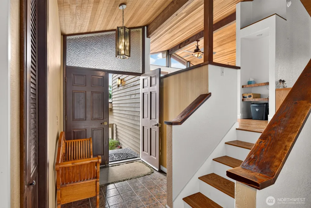 2301 Monica Drive Mount Vernon, WA 98273