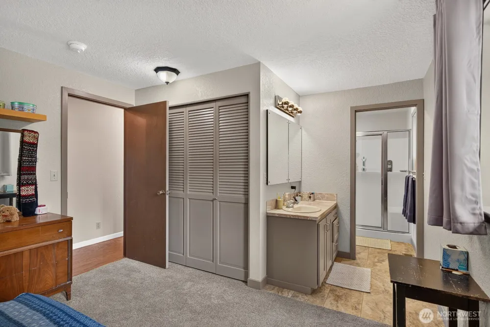 2301 Monica Drive Mount Vernon, WA 98273