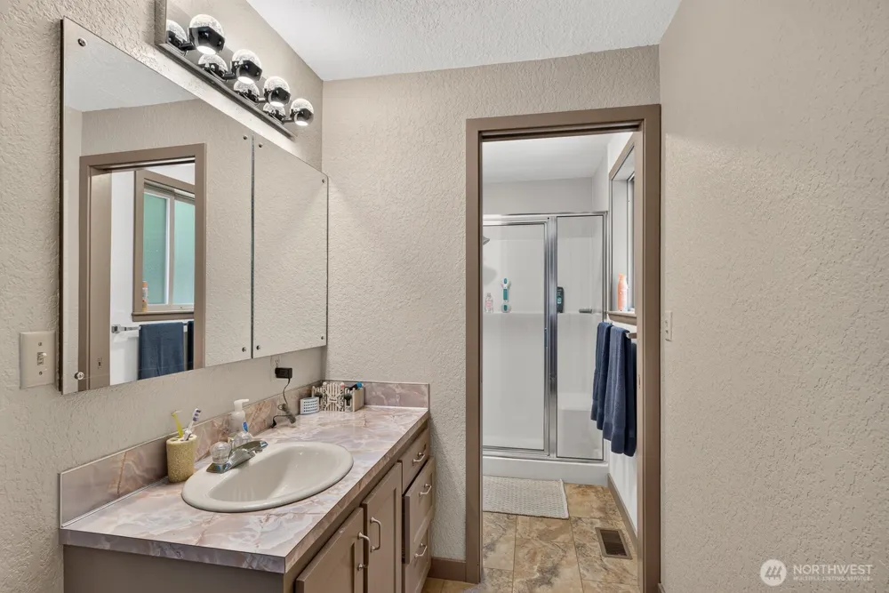 2301 Monica Drive Mount Vernon, WA 98273