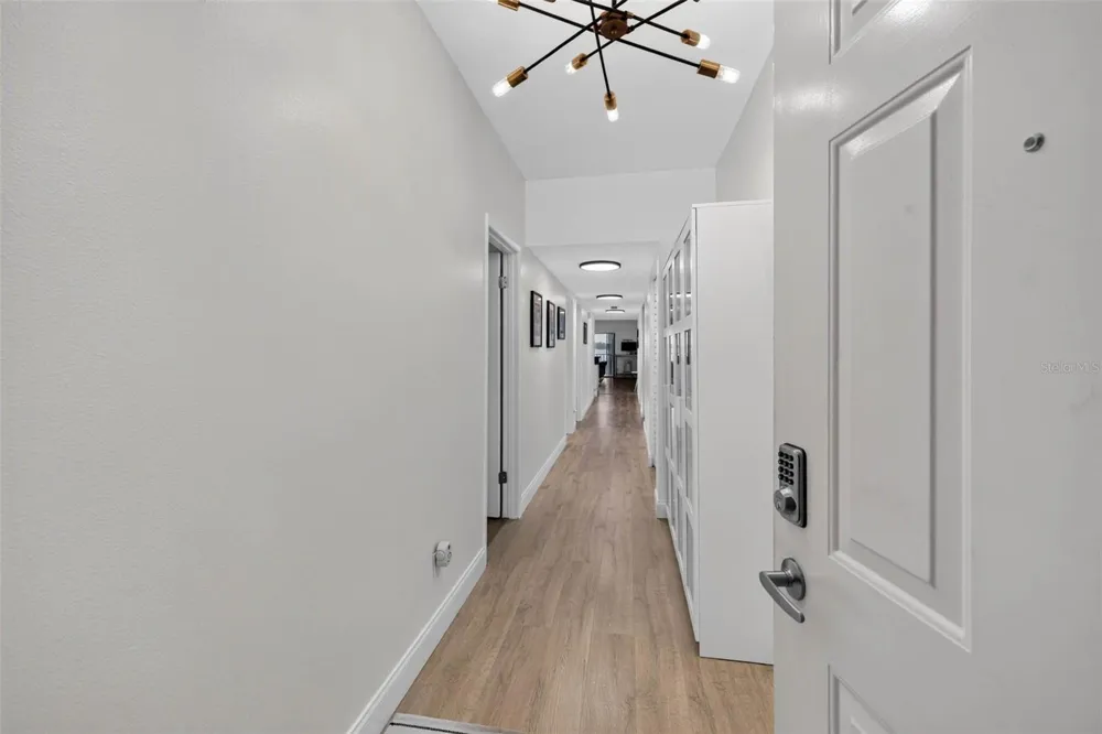 602 LIME AVENUE #101 Clearwater, FL 33756