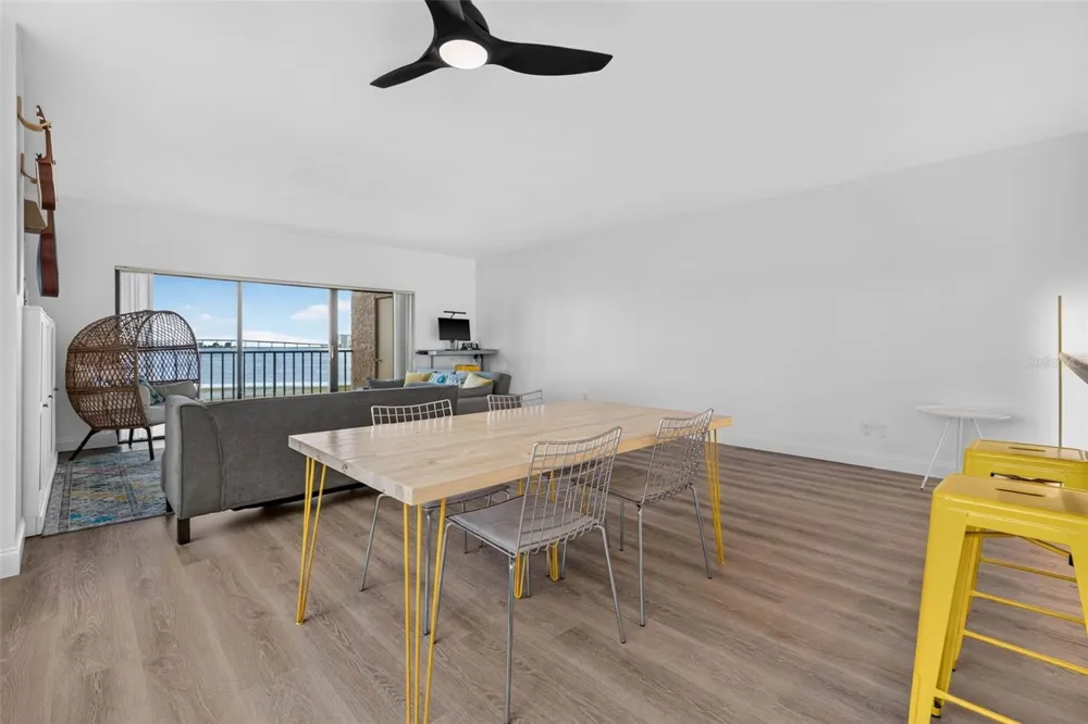 602 LIME AVENUE #101 Clearwater, FL 33756