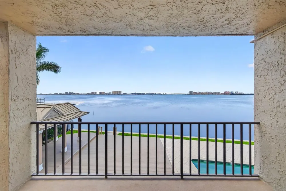 602 LIME AVENUE #101 Clearwater, FL 33756