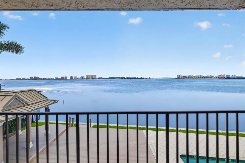 602 LIME AVENUE #101 Clearwater, FL 33756