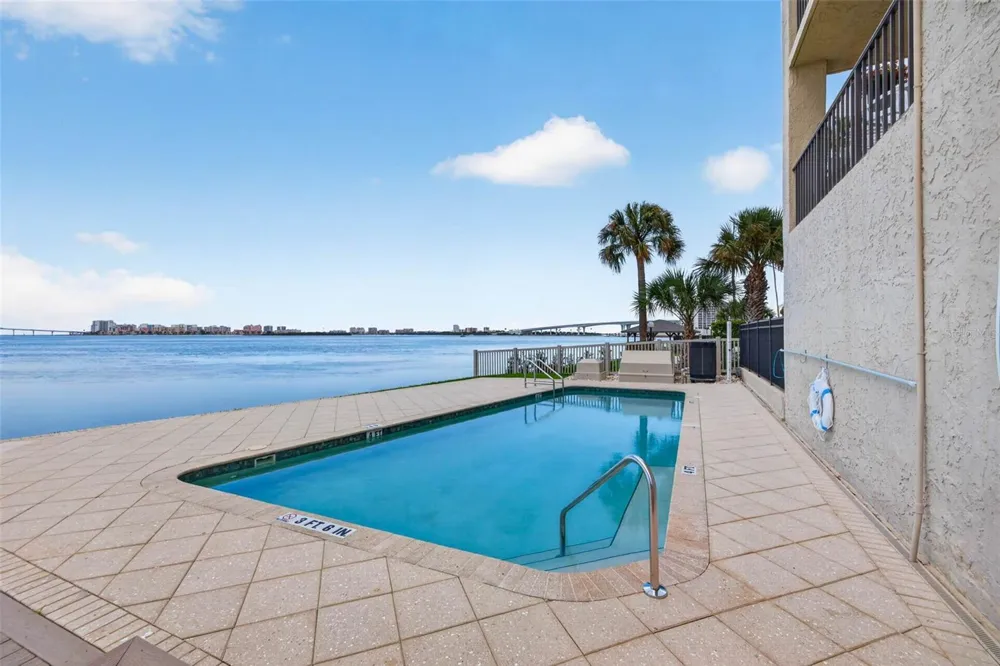 602 LIME AVENUE #101 Clearwater, FL 33756