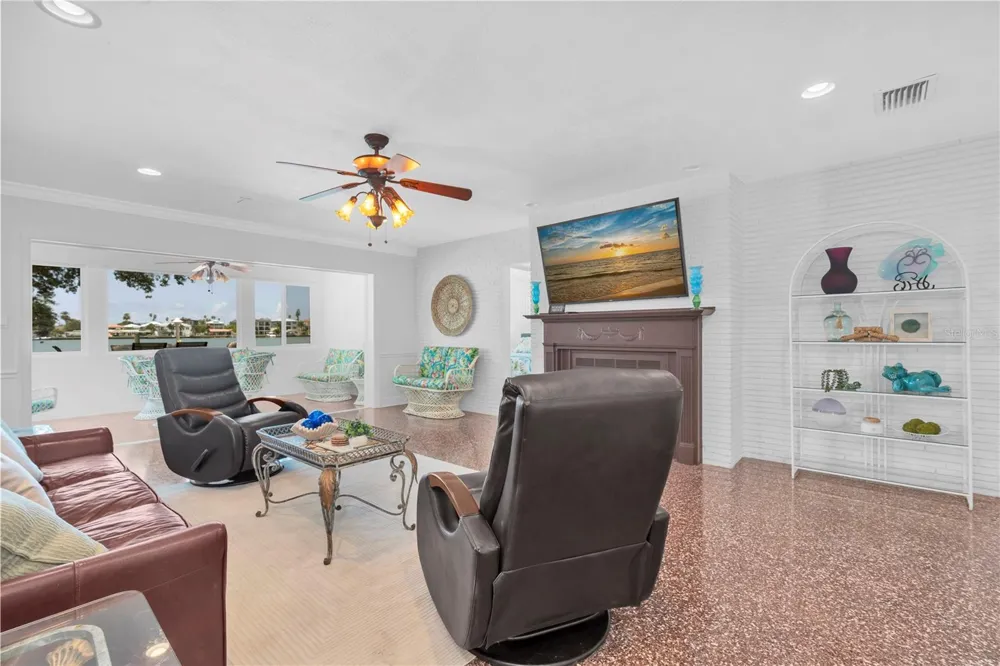 16102 4TH STREET E Redington Beach, FL 33708