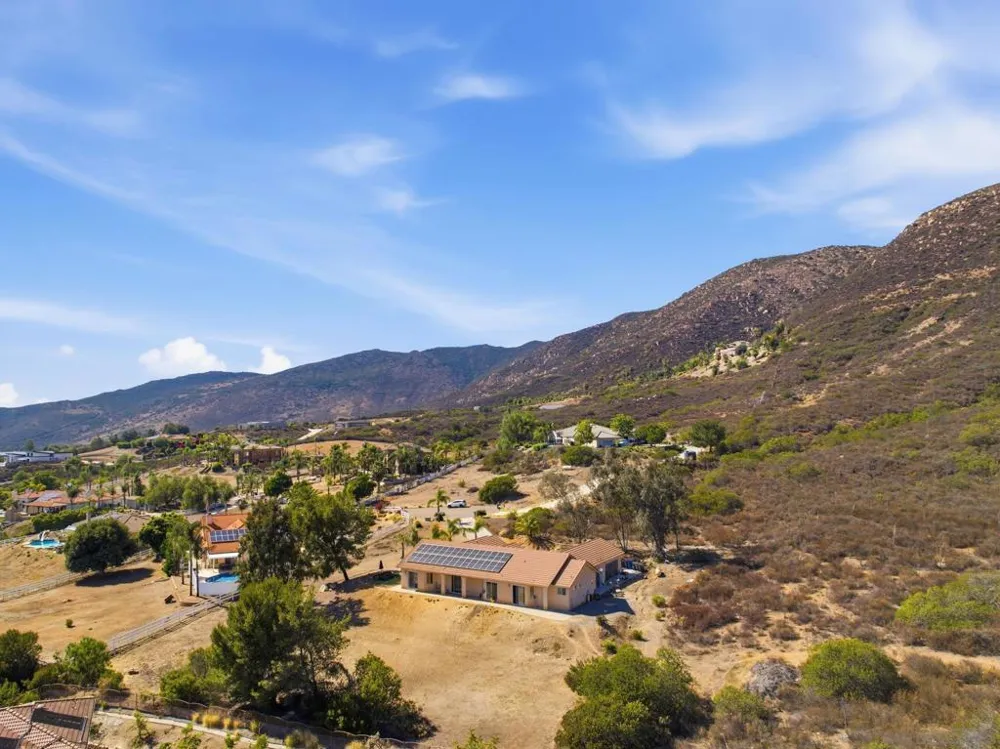 14789 Bonita Vista Way Jamul, CA 91935